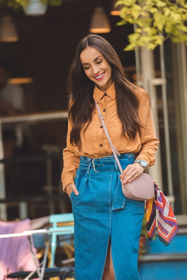 Comment harmoniser vos foulards en cachemire avec vos looks printaniers ? Conseils astucieux !